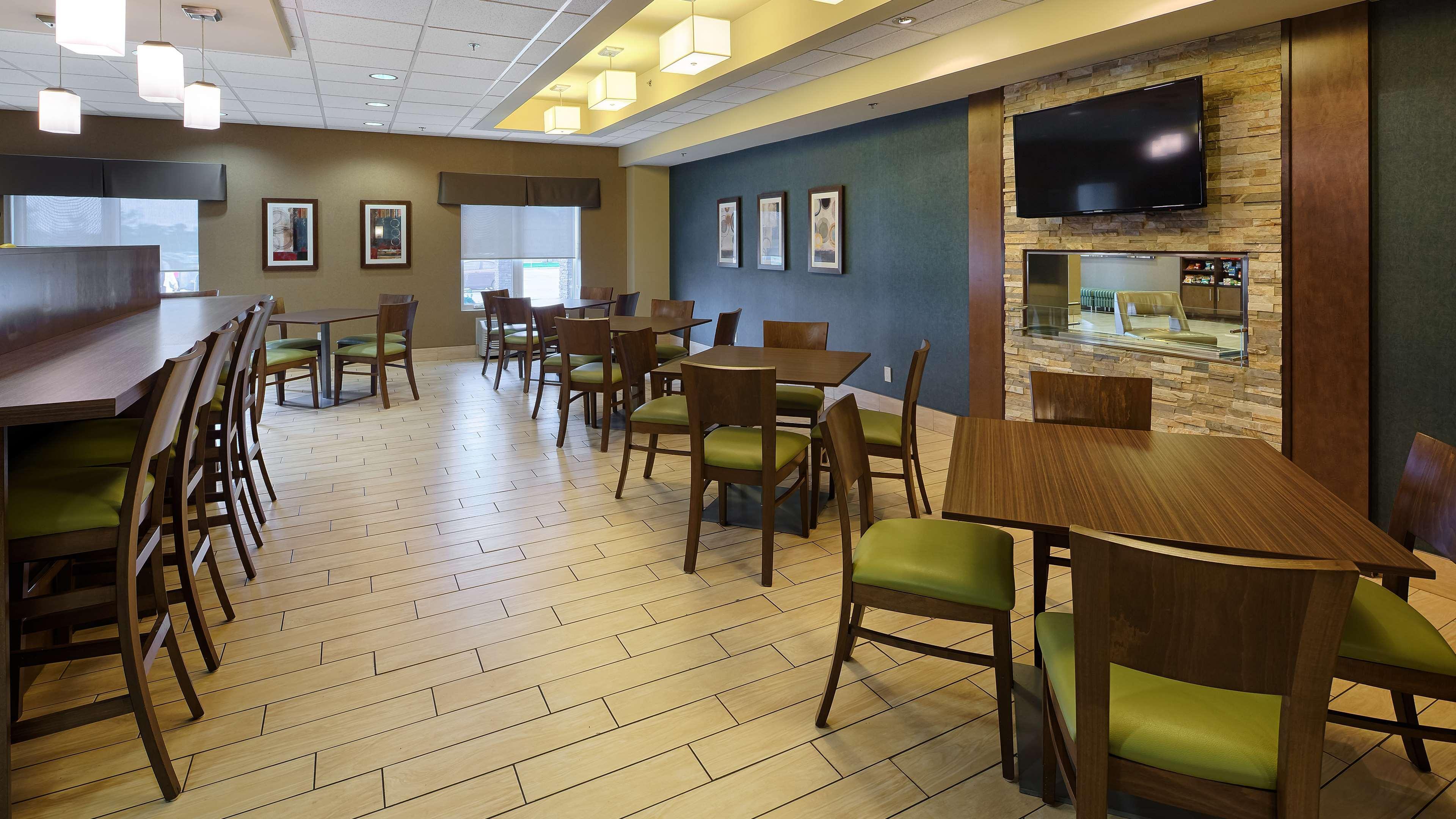 Best Western Plus Winnipeg West Headingley Buitenkant foto